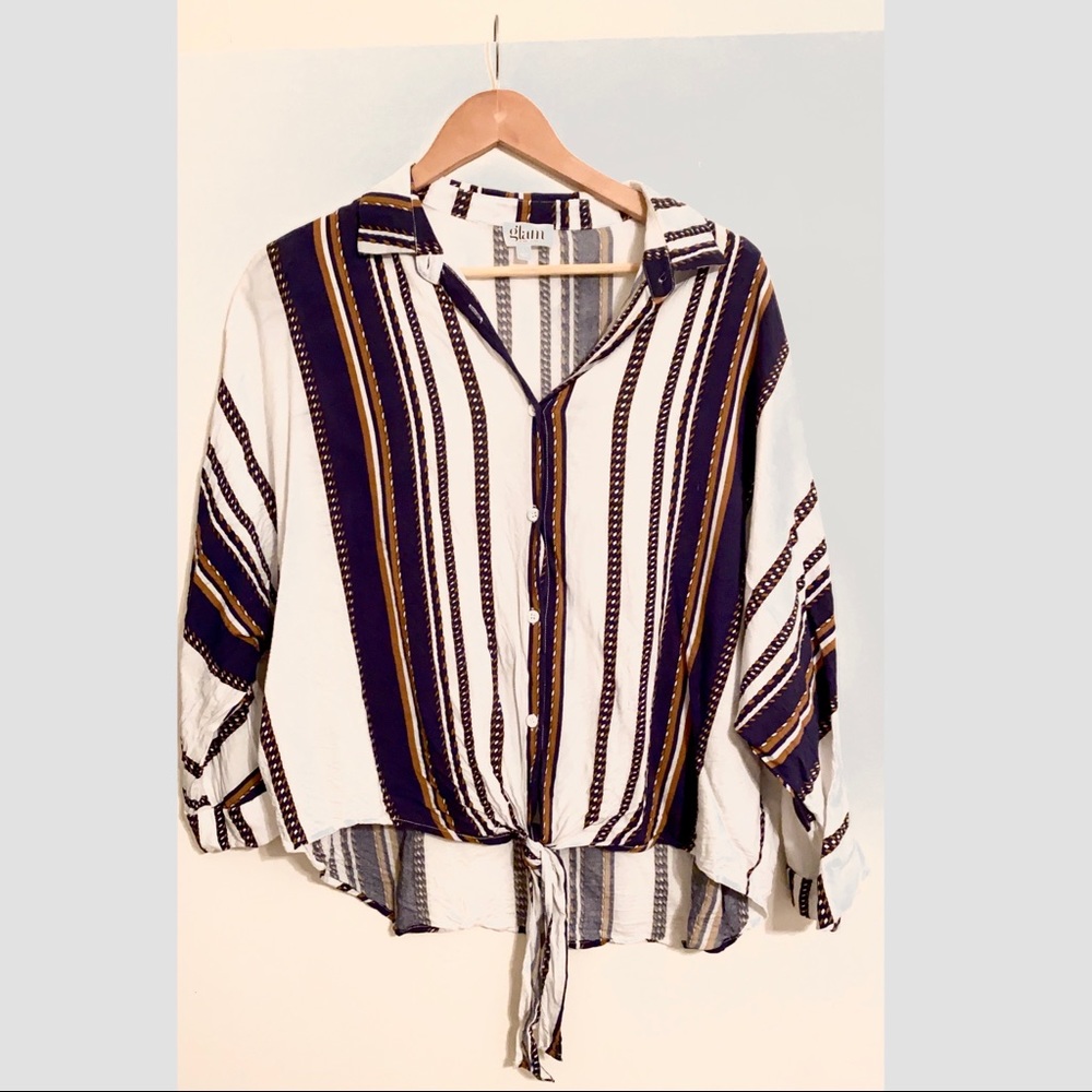 Front tie button up top